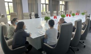 高三复读一年要交多少钱